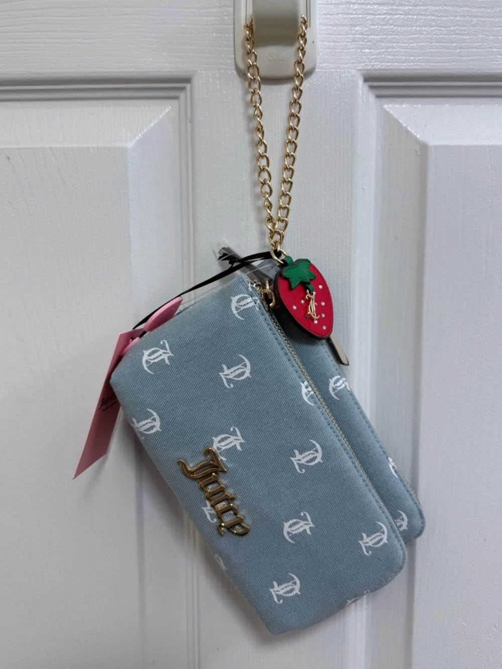 NWT Juicy Couture Denim Days Wallet in Lt Washed Denim/White